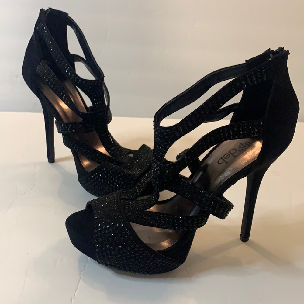Deb 7.5 black high heels